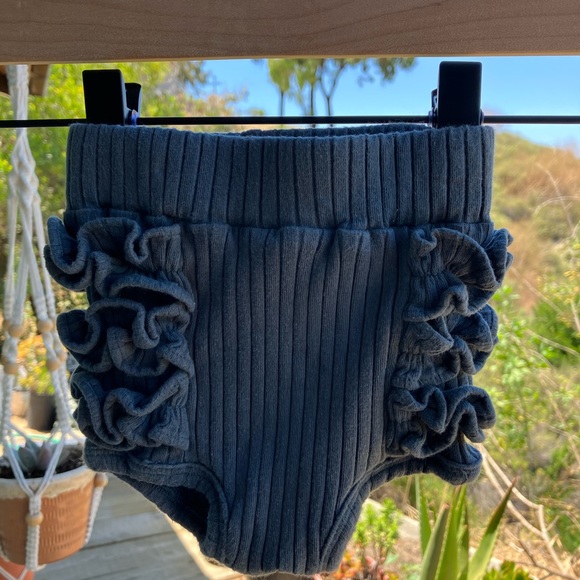 Kate Quinn Ruffle Bloomer - Picture 3 of 3